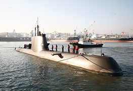 최신예 디젤잠수함 1천800톤214급 손원일함 인도