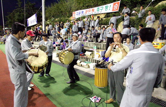 "축구잔치 불 붙었다”