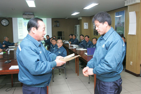 화재로 두 자녀 잃은 동료에 성금 3천여만원