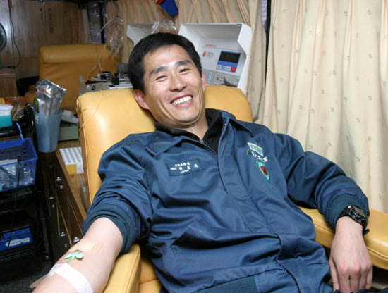 ‘기능王’이 ‘헌혈王’에 오르다